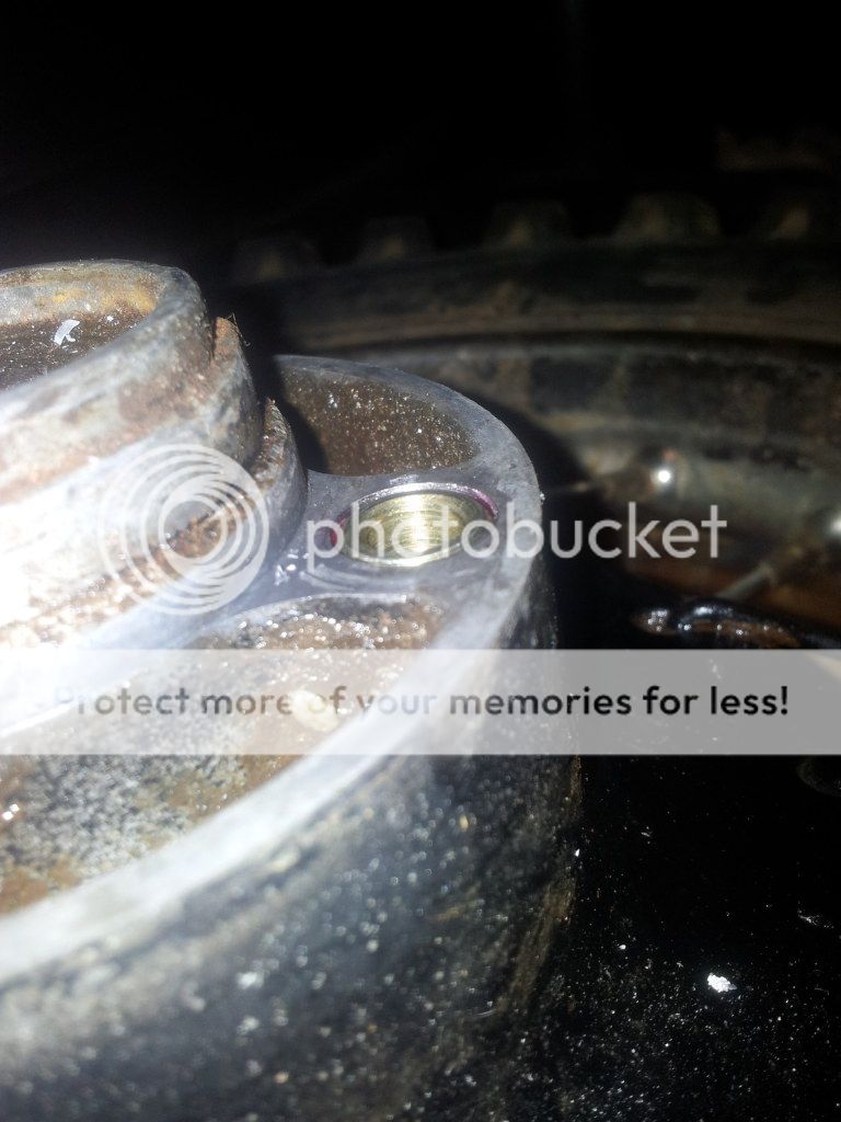 A How To / Diy repair damaged / stripped / crossthreaded bolt threads